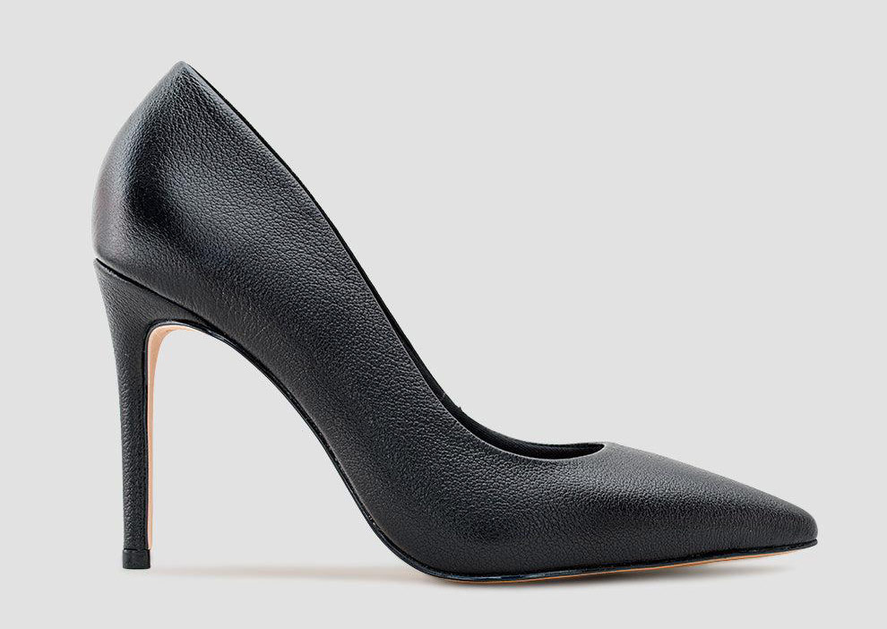 Qual a diferença entre scarpin e slingback?